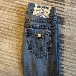 True Religion Classic Blue Jeans with Logo Patch Size 28 skinny